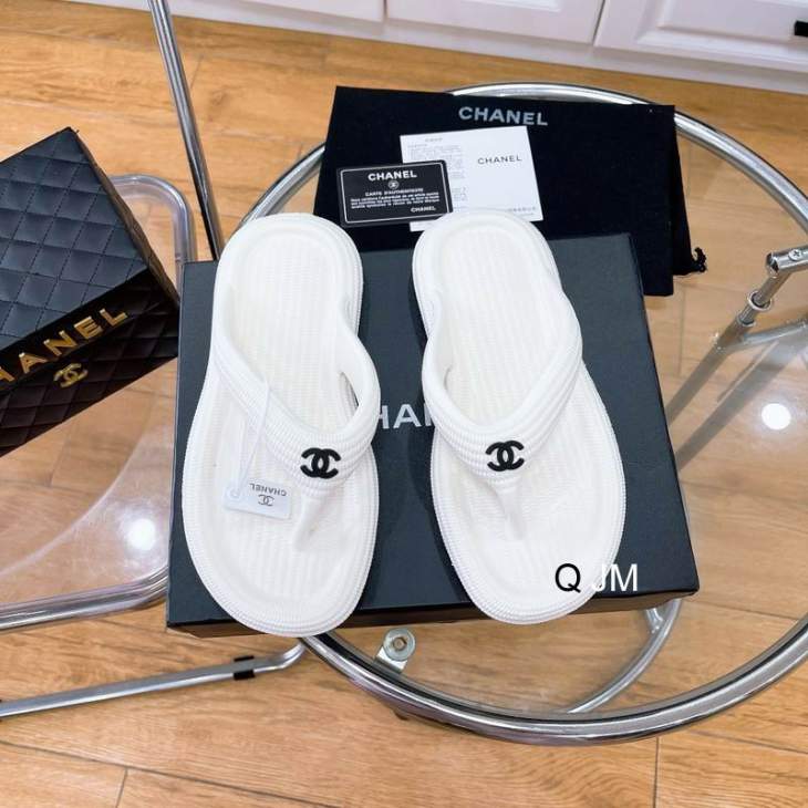 Picture of Chanel Slippers _SKUChanelsz35-40JM05093192